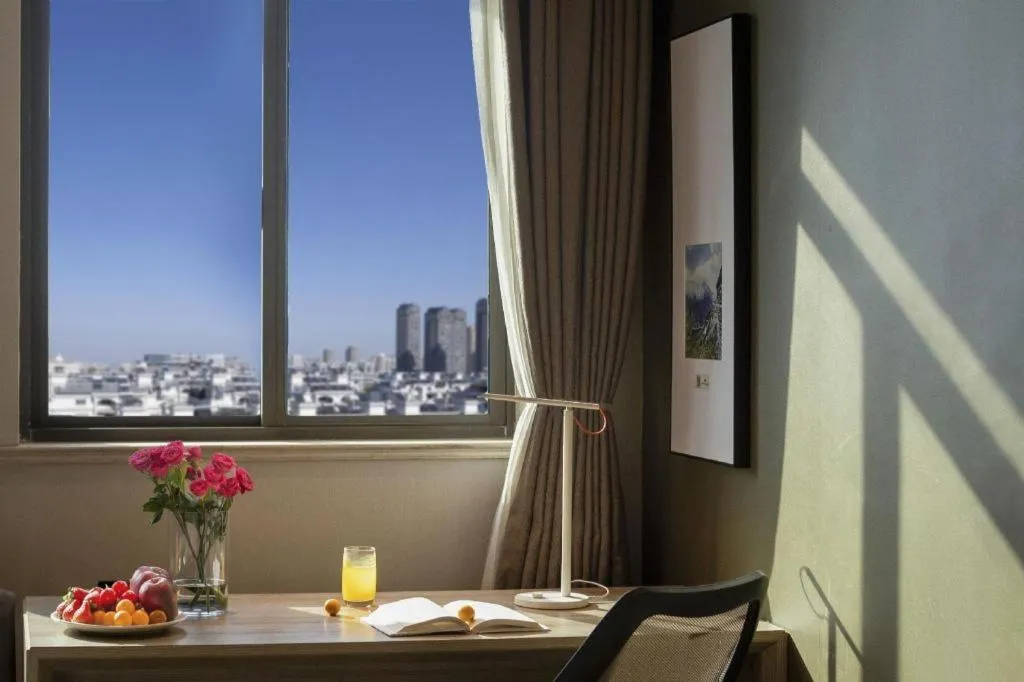 Atour Hotel Huzhou Changxing Changhai Road