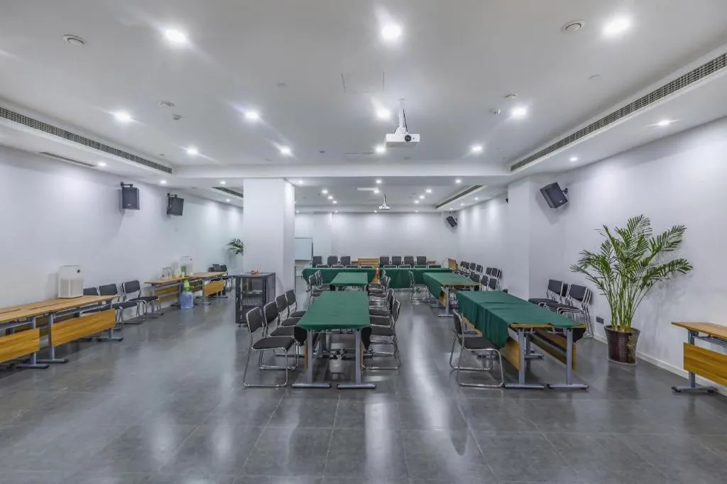 Campanile Hotel Dongying Financial Port