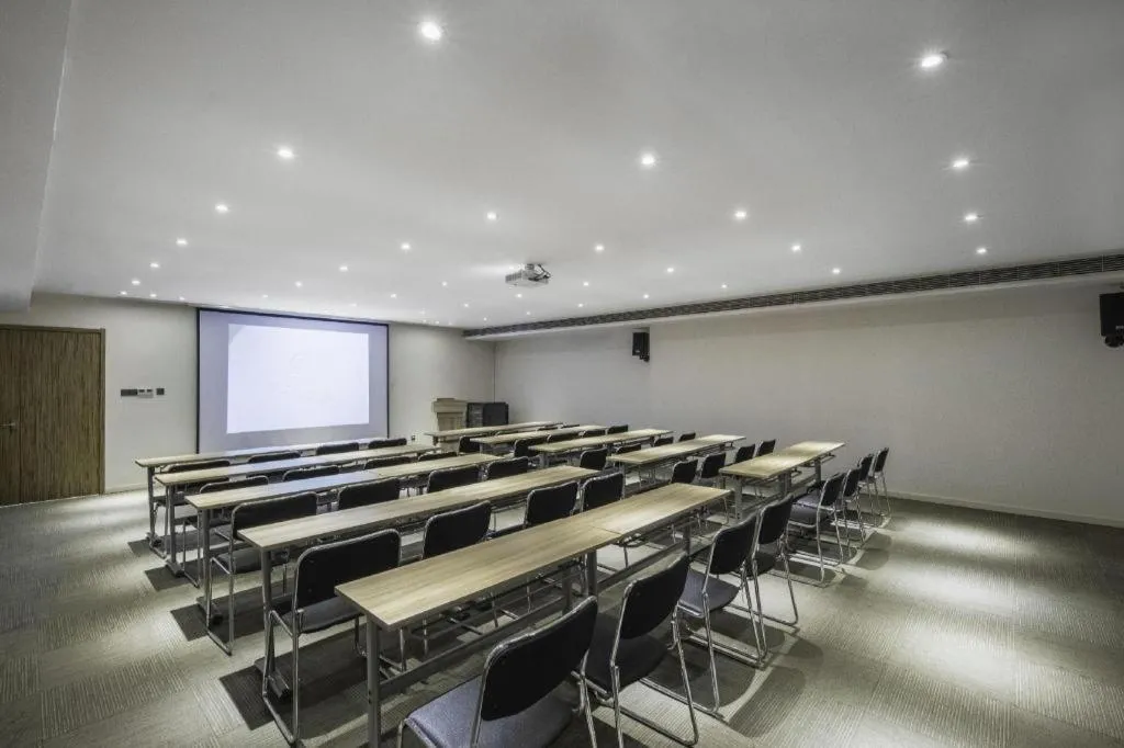 Campanile Hotel Dongying Financial Port