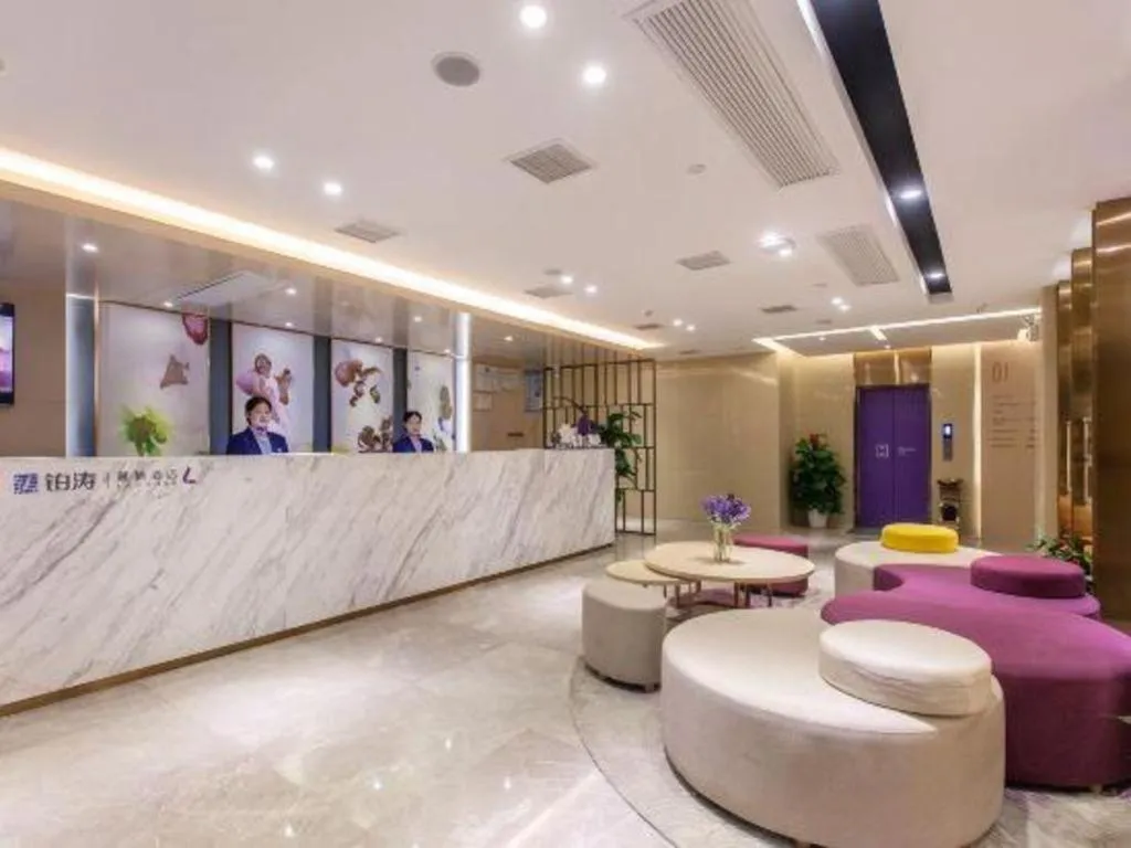 Lavande Hotels Wuhan Guanggu Yangjiawan Metro Station