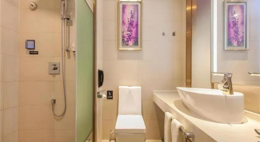 Lavande Hotels Wuhan Guanggu Yangjiawan Metro Station