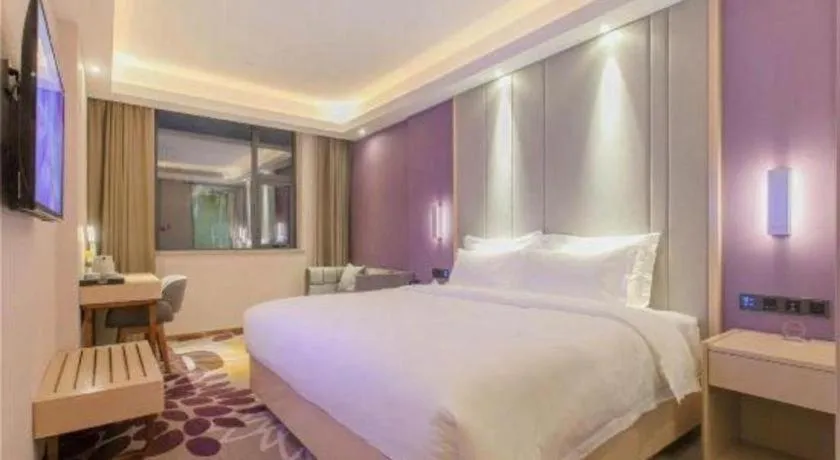 Bed in Lavande Hotels Wuhan Guanggu Yangjiawan Metro Station