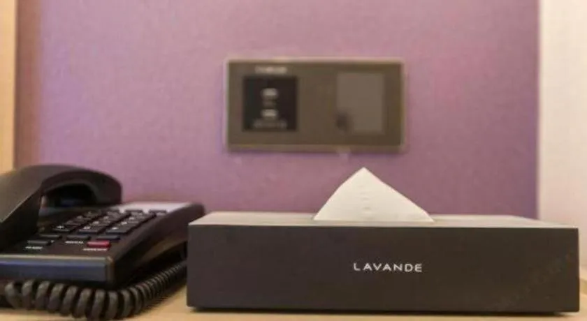 Lavande Hotels Wuhan Guanggu Yangjiawan Metro Station