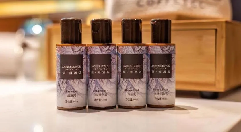 James Joyce Coffetel Anyang Railway Station Wenfeng Avenue Yinxu Scenic Spot