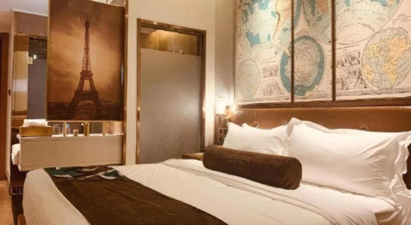 Bed in James Joyce Coffetel Anyang Railway Station Wenfeng Avenue Yinxu Scenic Spot