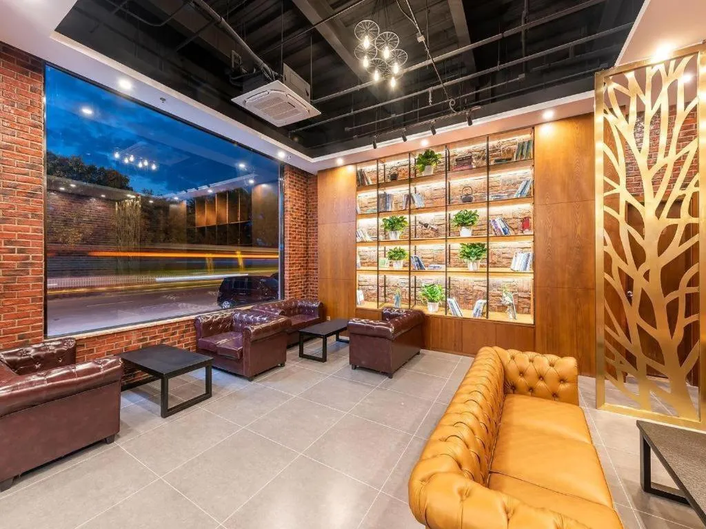 James Joyce Coffetel Beijing Changping Dongguang Metro Statino University City