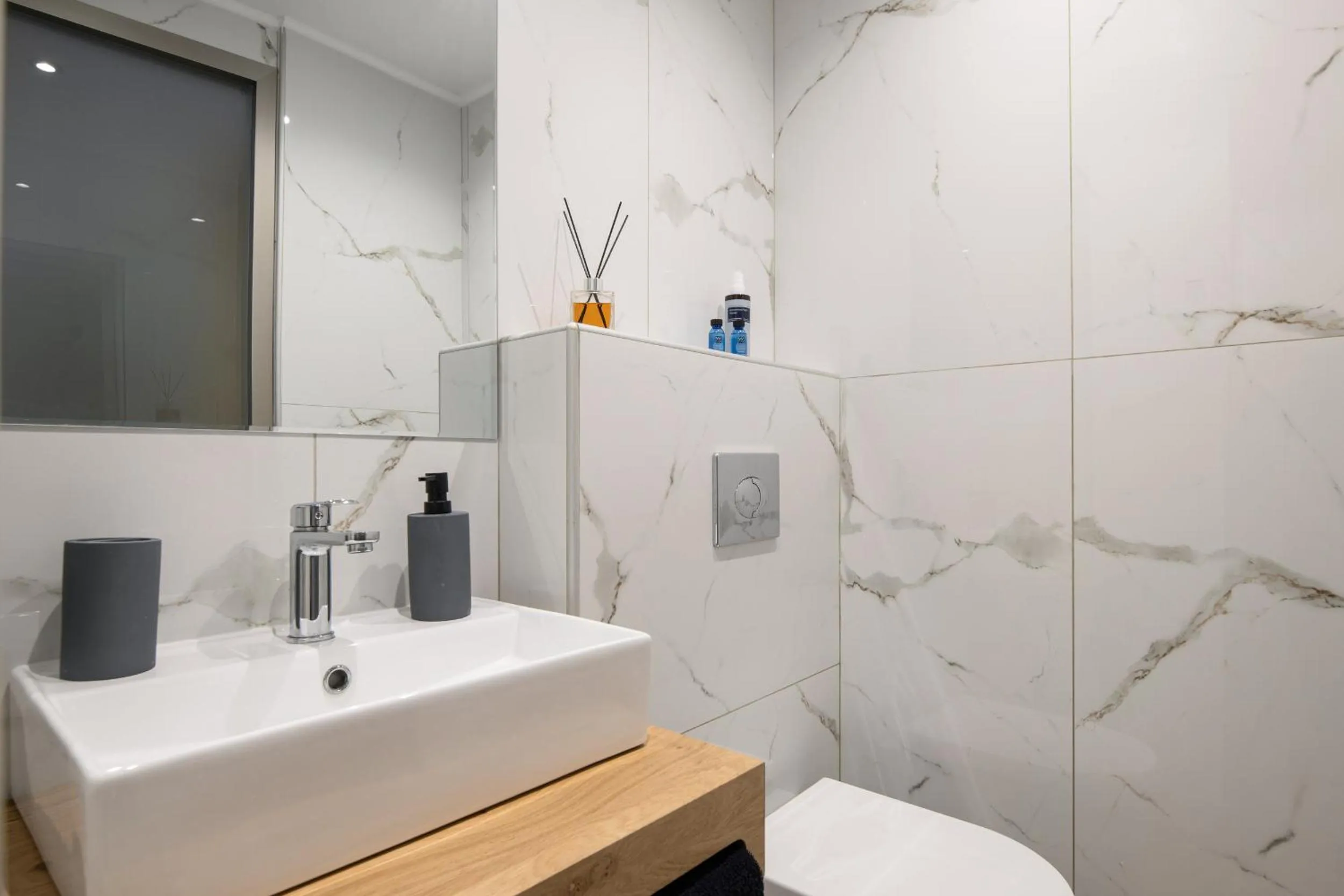 Shower in Epohikon Studios