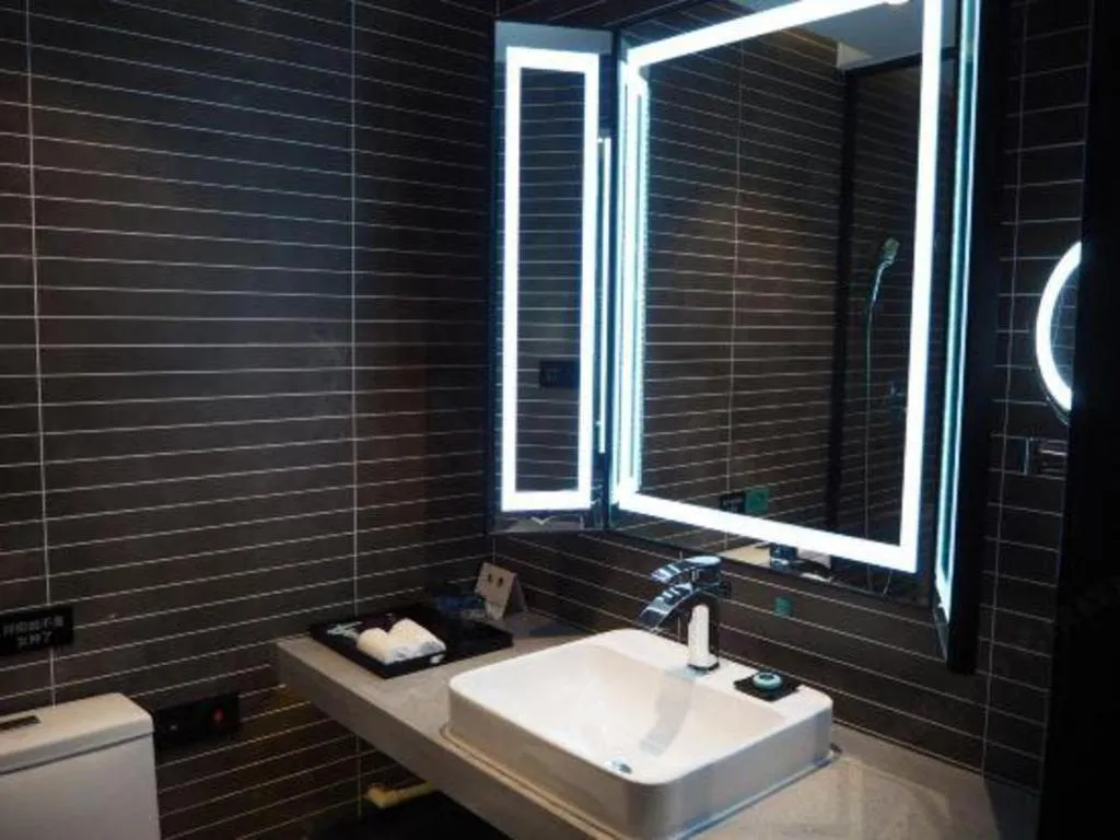 Xana Hotelle Yining Airport Road Jinwuyuan