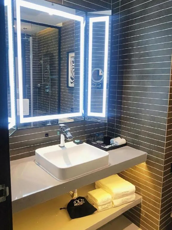 Xana Hotelle Yining Airport Road Jinwuyuan