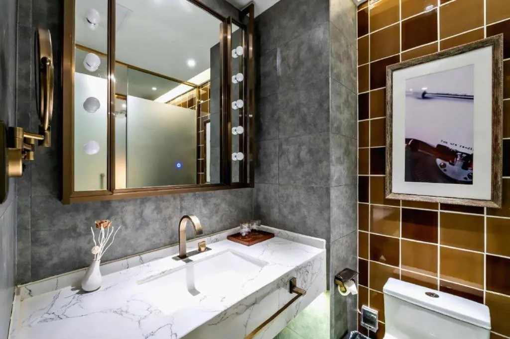 James Joyce Coffetel Tianjin Railway Station