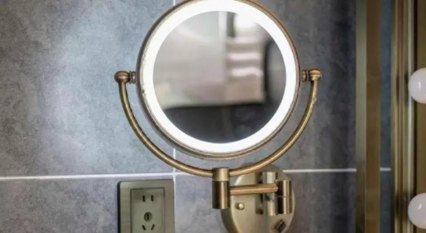 James Joyce Coffetel Tianjin Railway Station