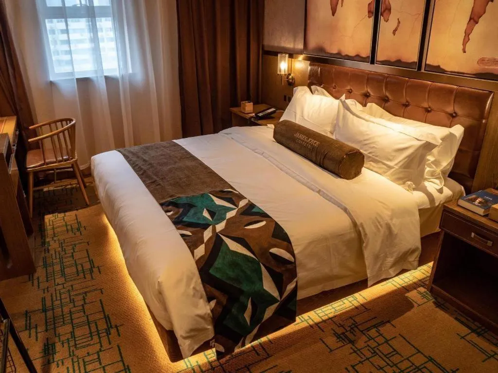 Bed in James Joyce Coffetel Tianjin Railway Station