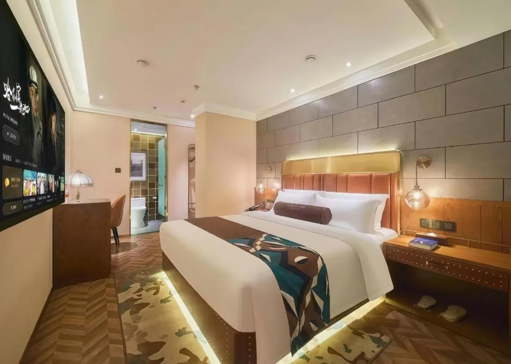 Bed in James Joyce Coffetel Tianjin Railway Station