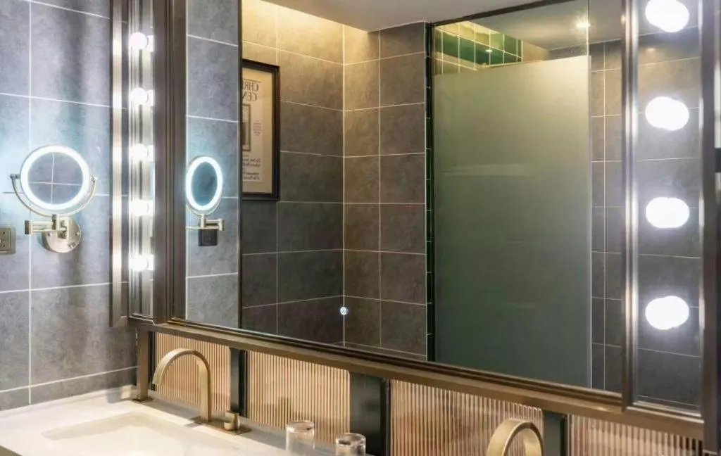 James Joyce Coffetel Tianjin Railway Station