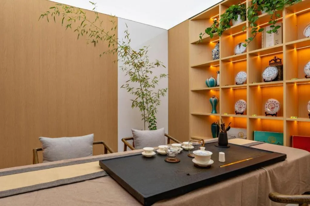 James Joyce Coffetel Tianjin Railway Station