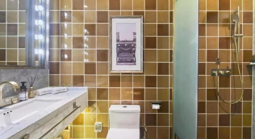 James Joyce Coffetel Tianjin Railway Station