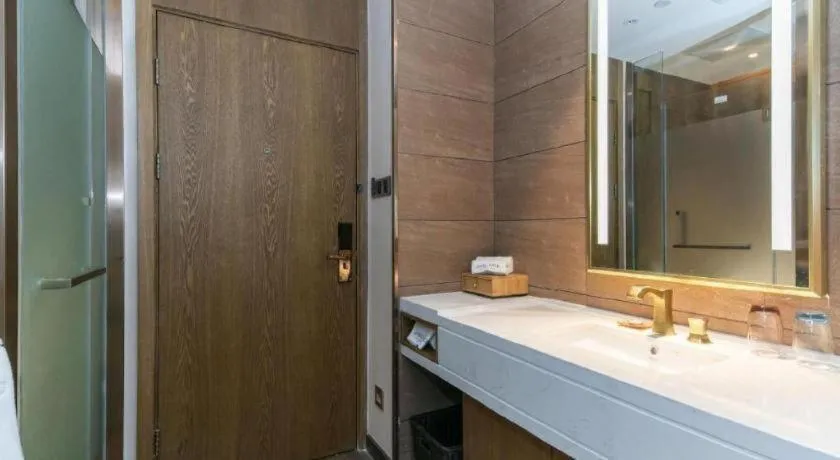 James Joyce Coffetel Tianjin Railway Station