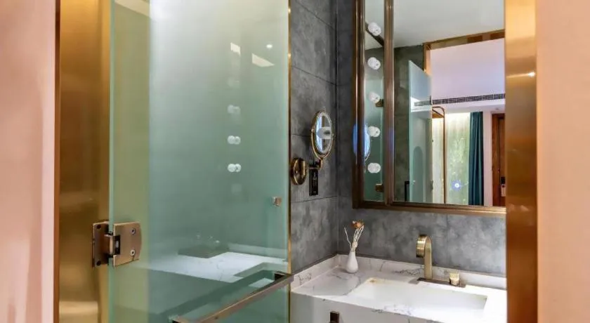 James Joyce Coffetel Tianjin Railway Station