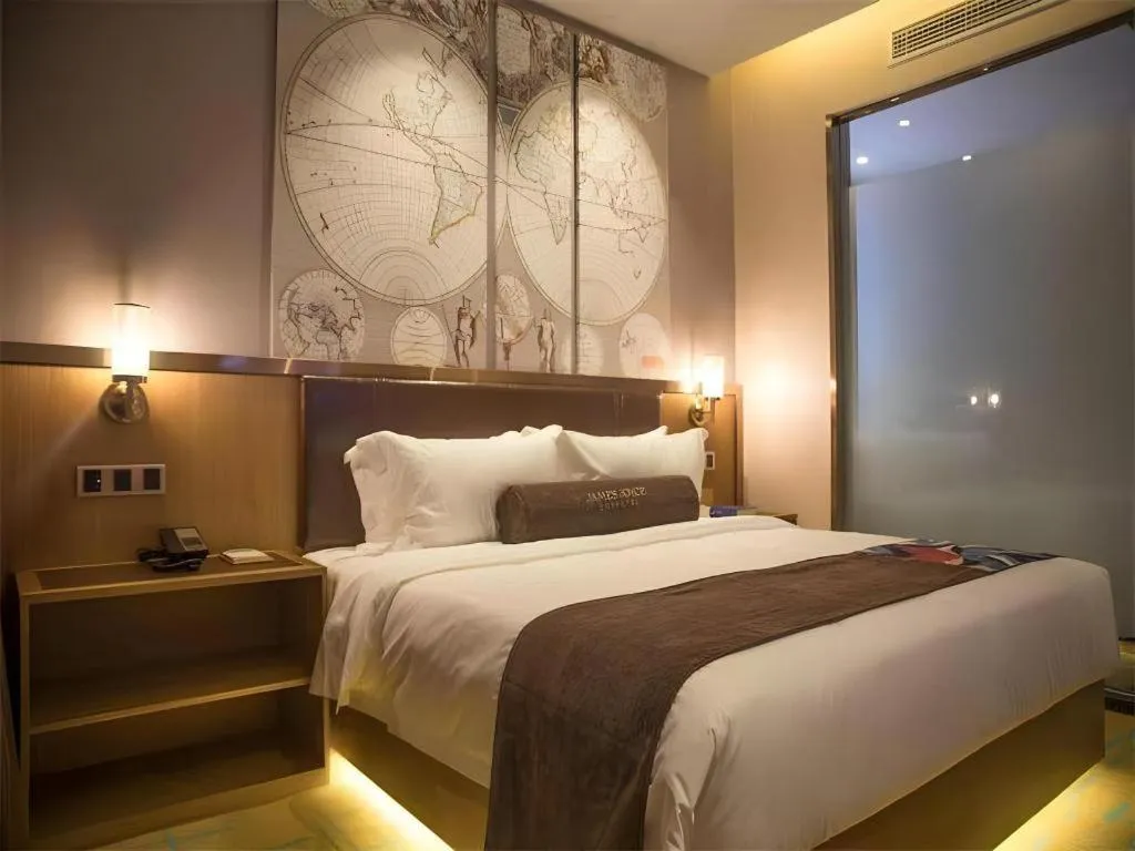 Bed in James Joyce Coffetel Tianjin Railway Station