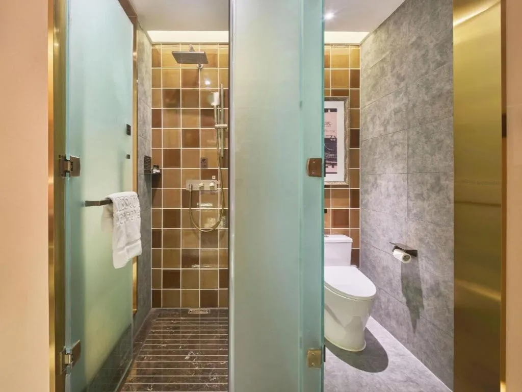 James Joyce Coffetel Tianjin Railway Station