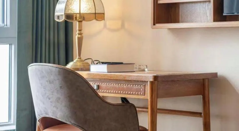 James Joyce Coffetel Tianjin Railway Station