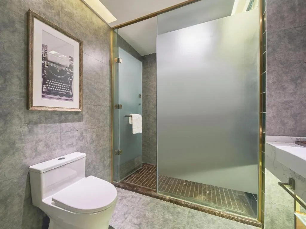 James Joyce Coffetel Tianjin Railway Station