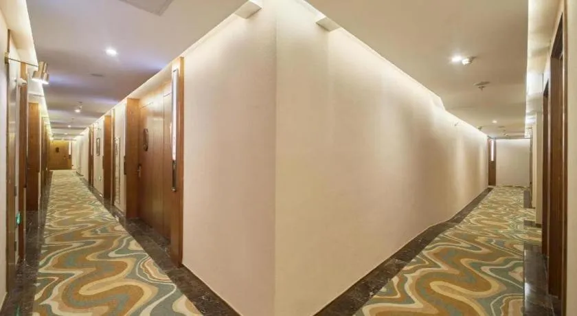 James Joyce Coffetel Tianjin Railway Station