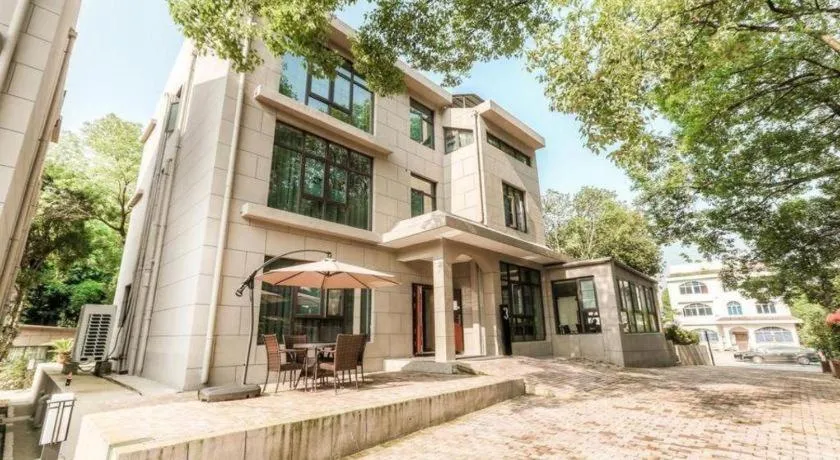 ZMAX Hotels Wuhan East Lake