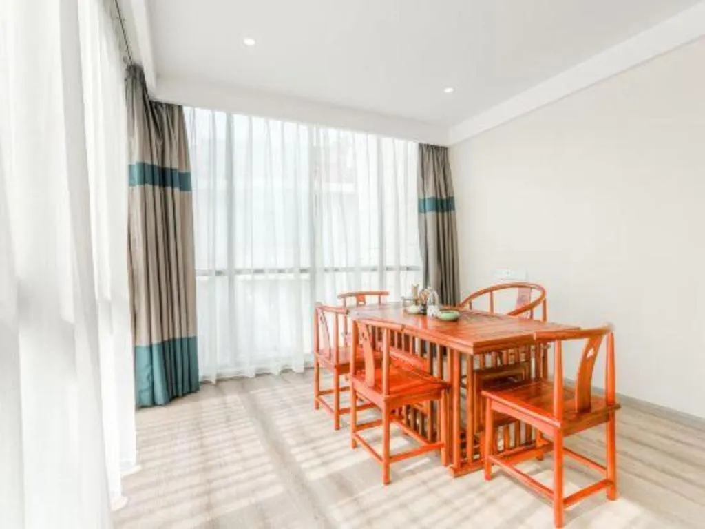 ZMAX Hotels Wuhan East Lake