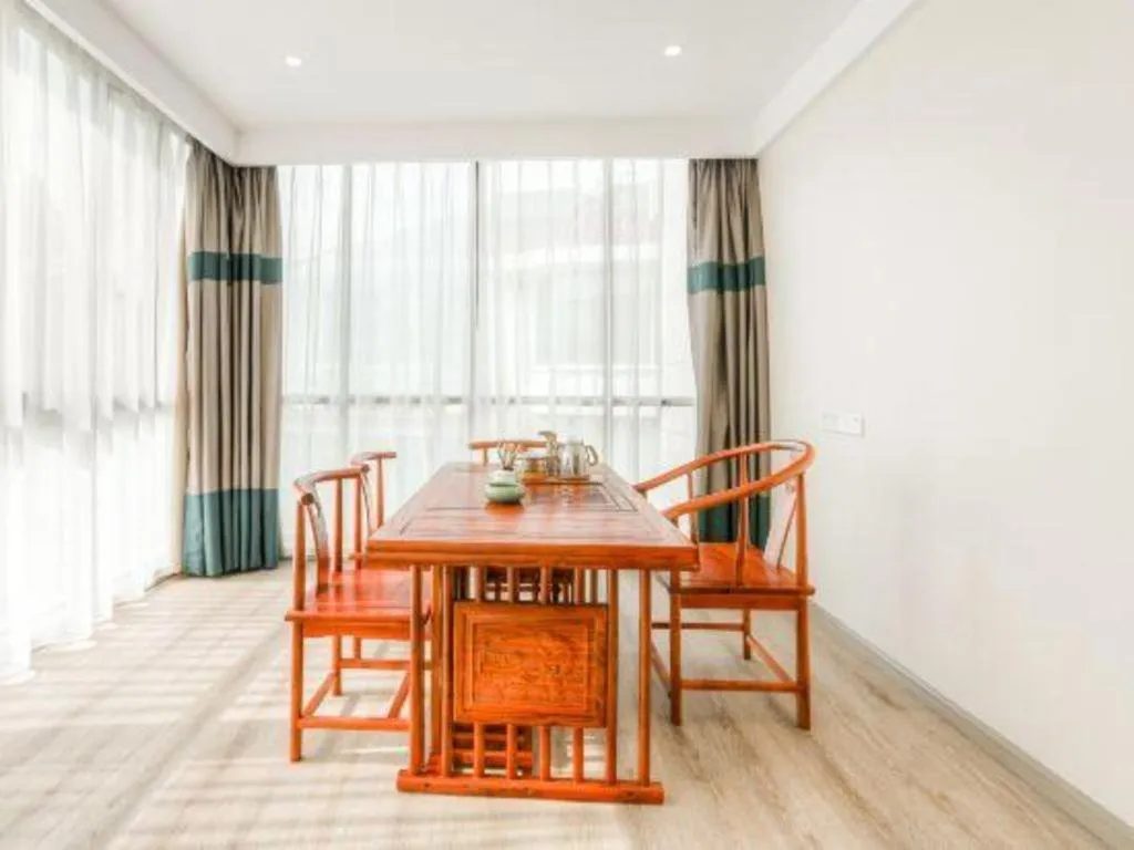 ZMAX Hotels Wuhan East Lake