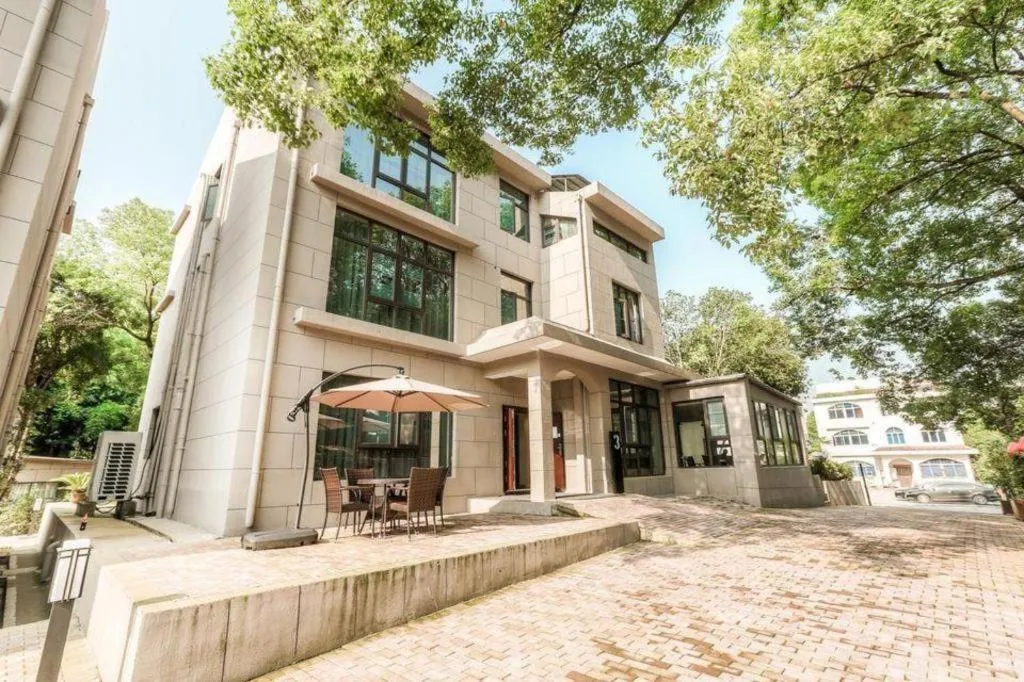 ZMAX Hotels Wuhan East Lake