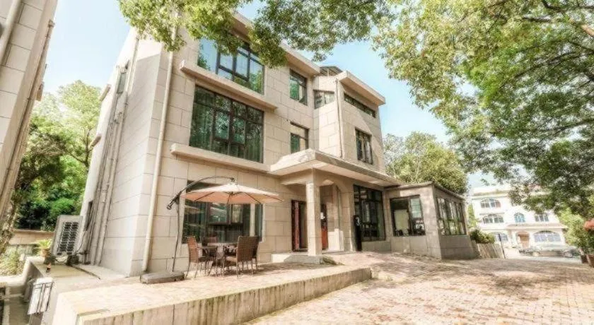 ZMAX Hotels Wuhan East Lake