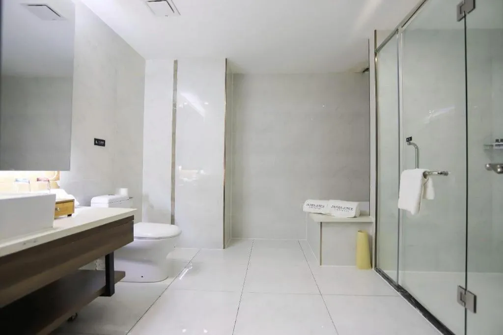 James Joyce Coffetel Jilin Railway Station Fortune Plaza