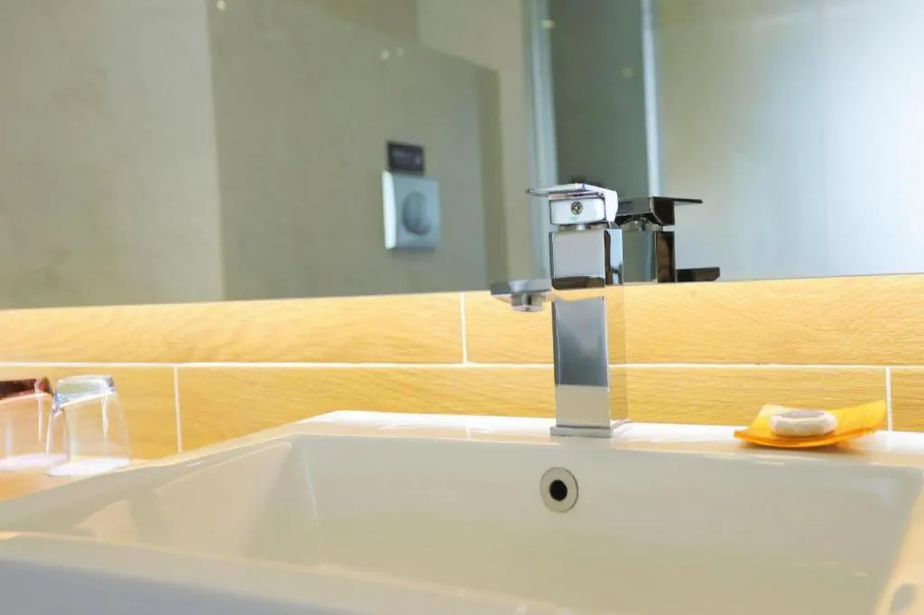 James Joyce Coffetel Jilin Railway Station Fortune Plaza