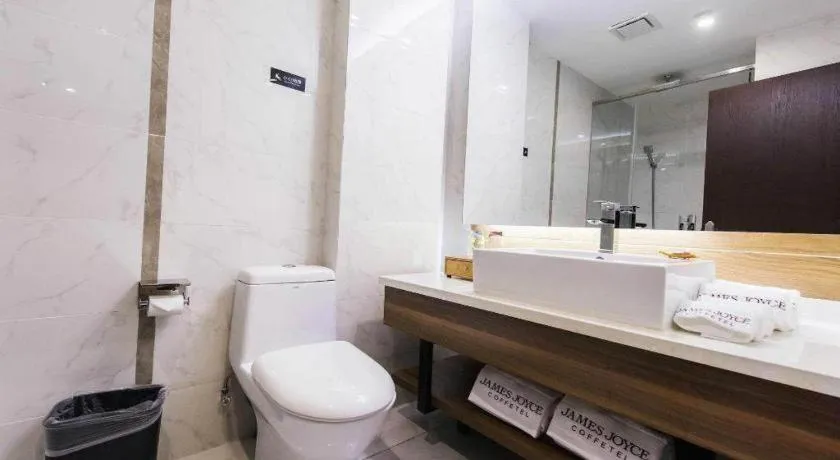 James Joyce Coffetel Jilin Railway Station Fortune Plaza