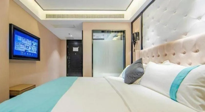 Bed in Xana Hotelle Tianjin Binjiang Road Heping Road Metro Station Quanyechang