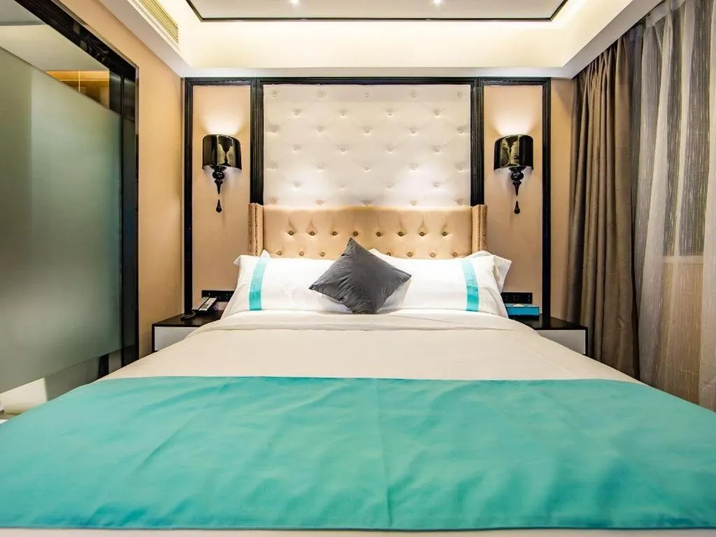 Bed in Xana Hotelle Tianjin Binjiang Road Heping Road Metro Station Quanyechang