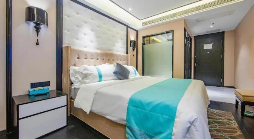 Bed in Xana Hotelle Tianjin Binjiang Road Heping Road Metro Station Quanyechang