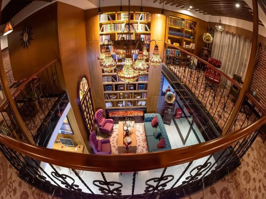 James Joyce Coffetel Harbin West High-speed Railway Station Wanda Plaza