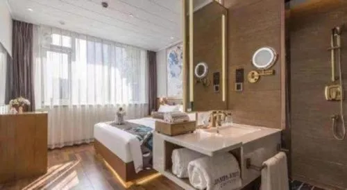 James Joyce Coffetel Harbin West High-speed Railway Station Wanda Plaza