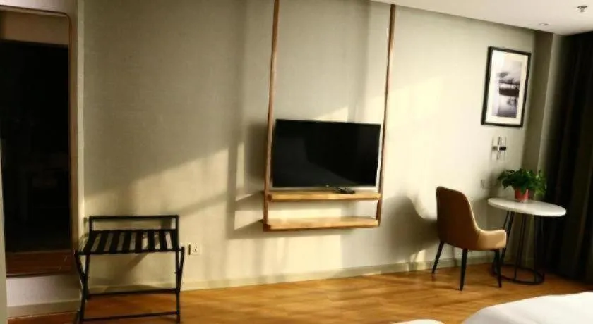 Magnotel Hengshui Lake Jizhou Middle School