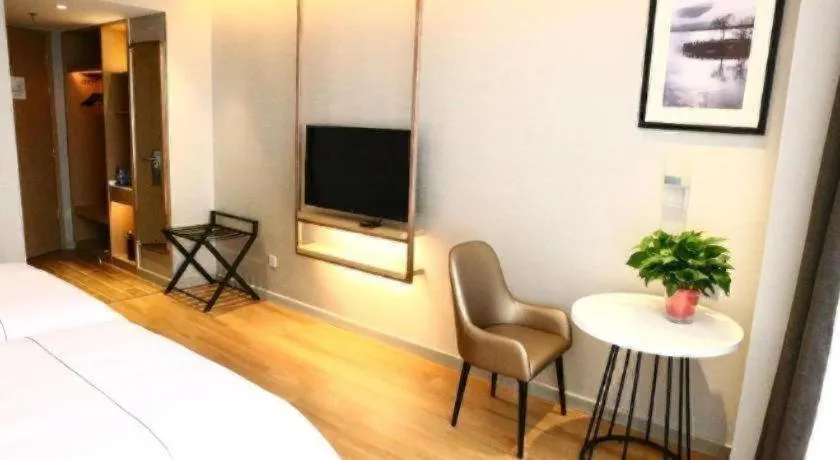 Magnotel Hengshui Lake Jizhou Middle School