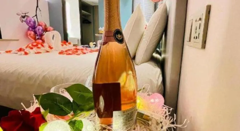 Bed in Magnotel Hotel Wuhan Jiangtan Lihuangpo Road Pedestrian Street