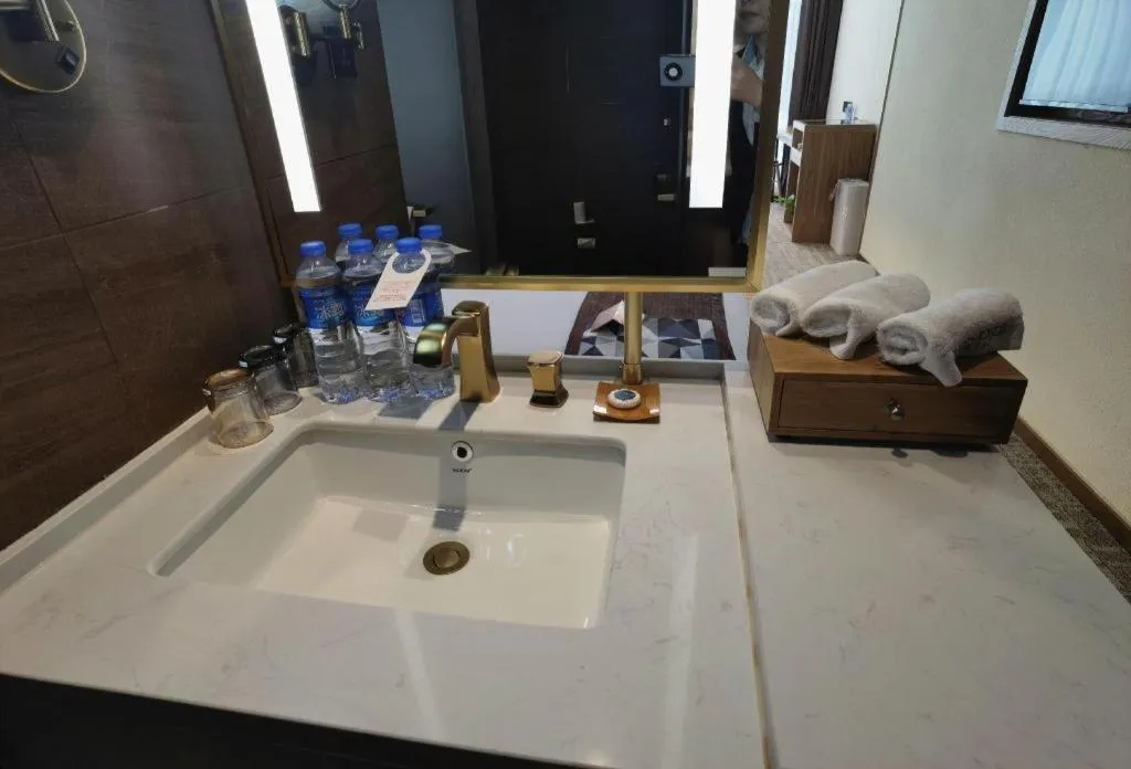 James Joyce Coffetel Tangshan Zunhua Film City