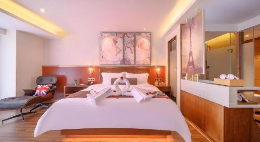 Bed in James Joyce Coffetel Wuhan Gutian Er Road Metro Station