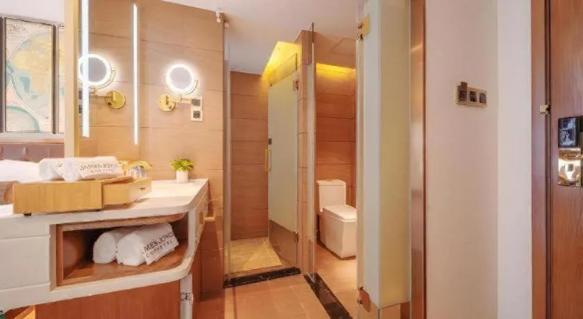 Bed in James Joyce Coffetel Wuhan Gutian Er Road Metro Station