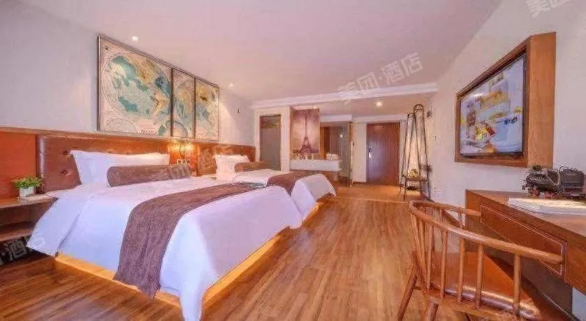 Bed in James Joyce Coffetel Wuhan Gutian Er Road Metro Station