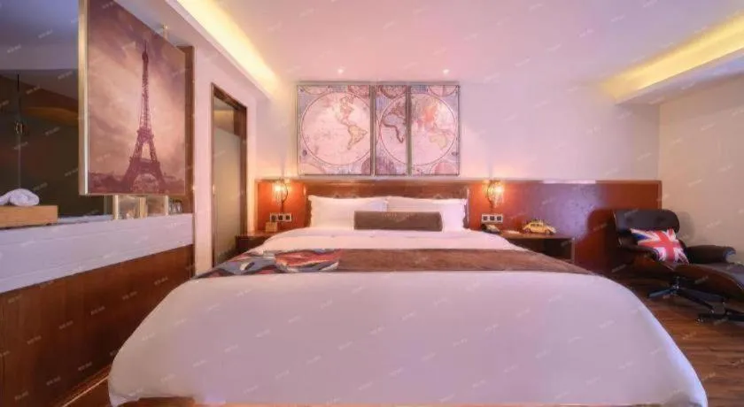 Bed in James Joyce Coffetel Wuhan Gutian Er Road Metro Station