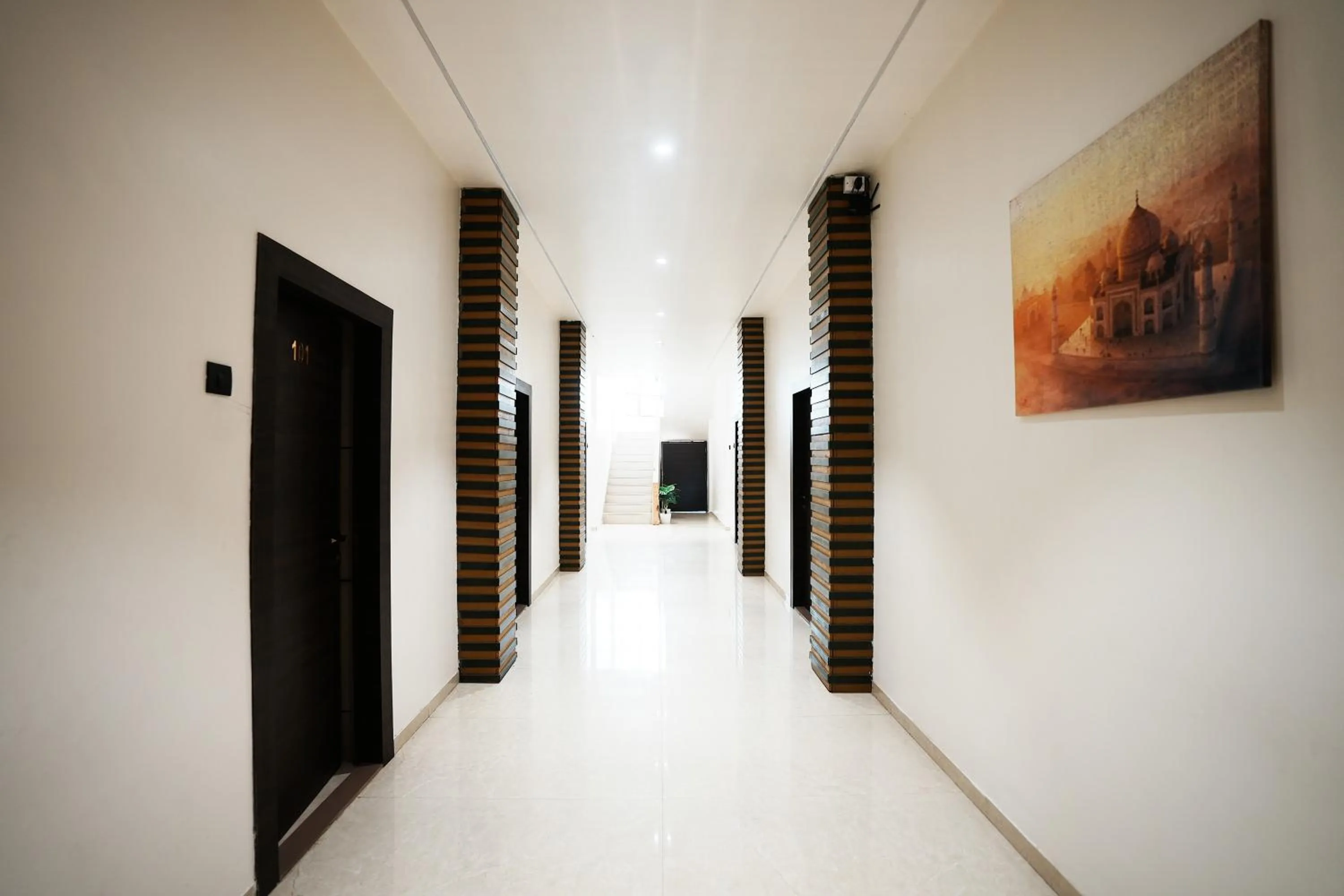 Area and facilities in Madhav Residency Hotel & Banquet, Kalyan, Mumbai