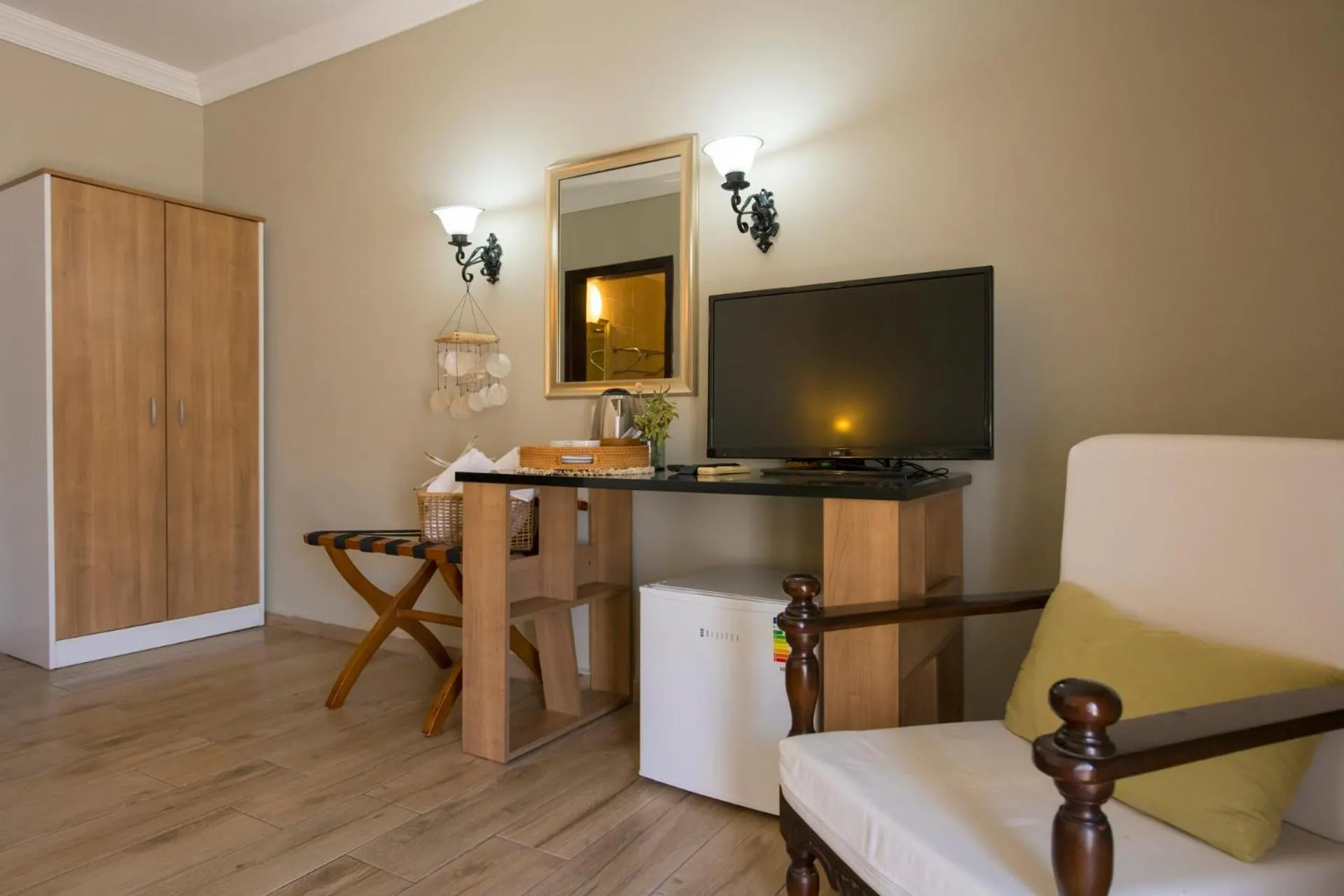 TV and multimedia in Akkent Garden Hotel